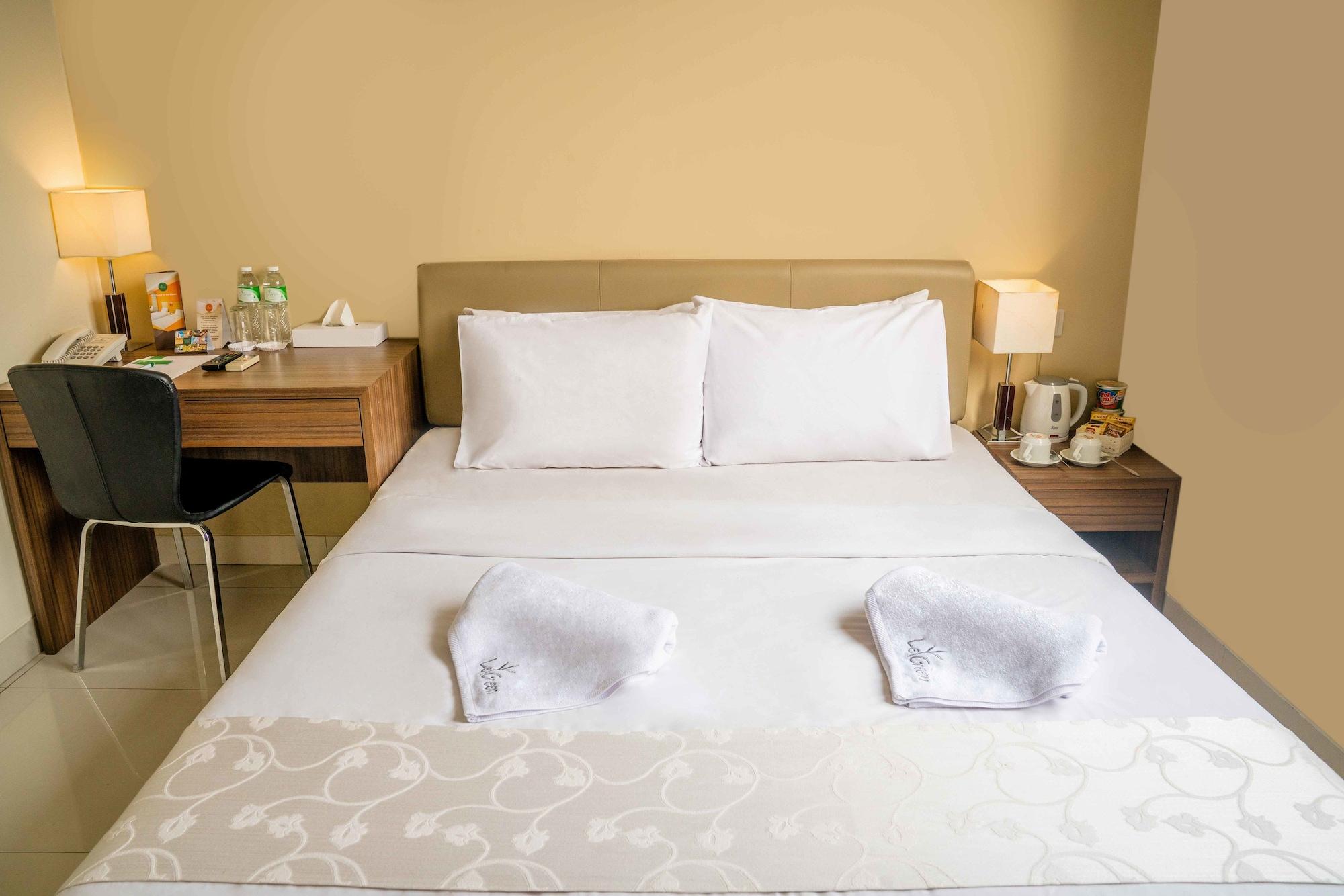 Legreen Suite Gatot Subroto Jakarta Exterior photo
